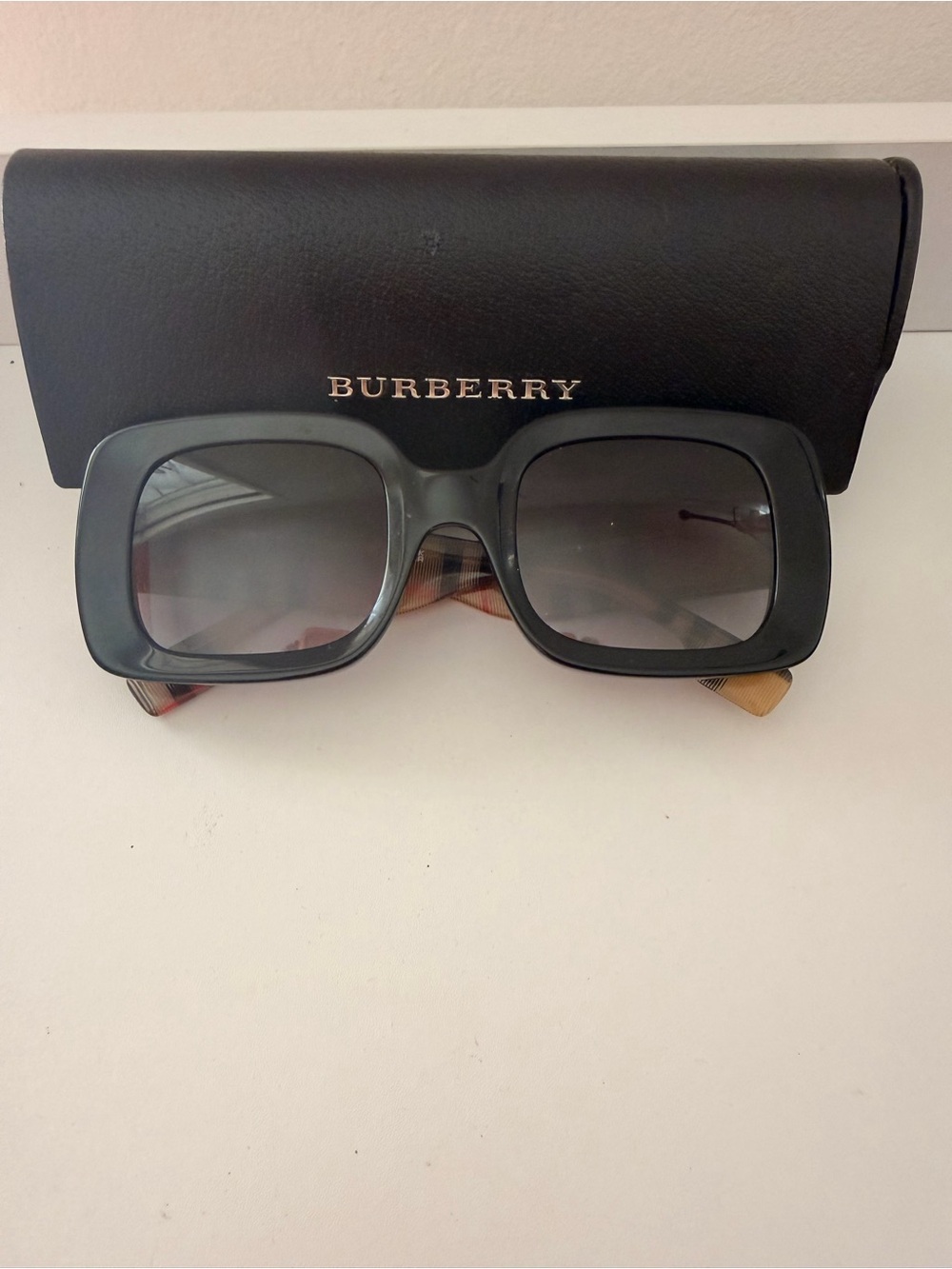 Burberry Black Oversized Square Sunglasses with Check Temple